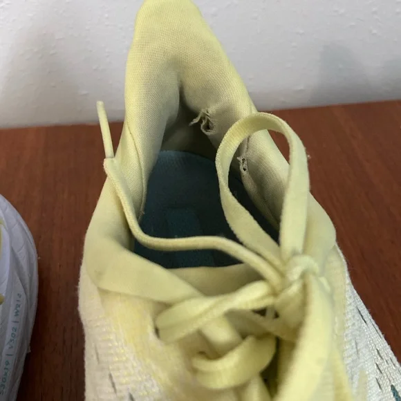 Hoka Women's Clifton 8 Max Cushioned
Road Running Shoes - Picture 5 of 8